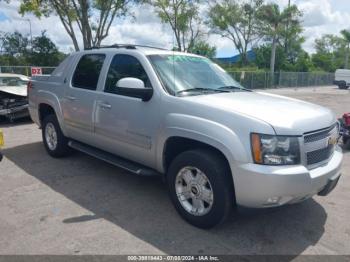  Salvage Chevrolet Avalanche