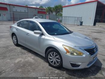  Salvage Nissan Altima