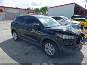  Salvage Hyundai TUCSON