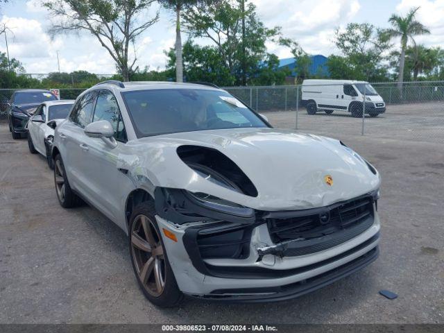  Salvage Porsche Macan