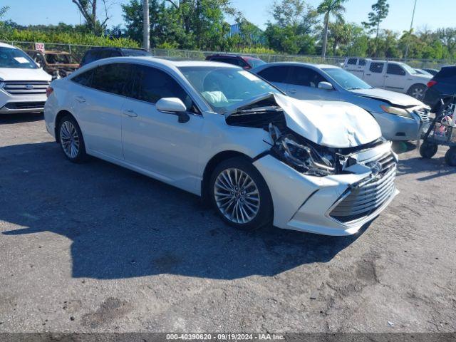  Salvage Toyota Avalon