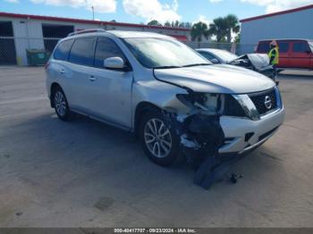  Salvage Nissan Pathfinder