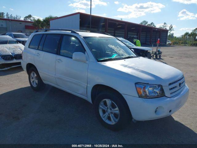  Salvage Toyota Highlander