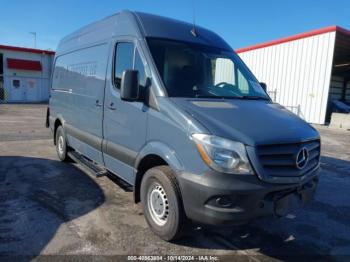  Salvage Mercedes-Benz Sprinter 2500