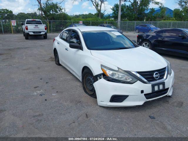  Salvage Nissan Altima