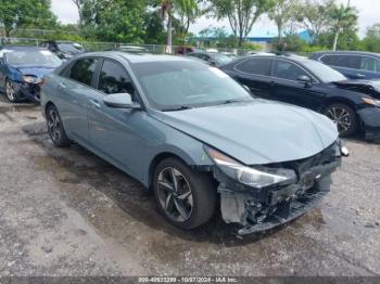  Salvage Hyundai ELANTRA