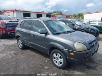  Salvage Hyundai TUCSON