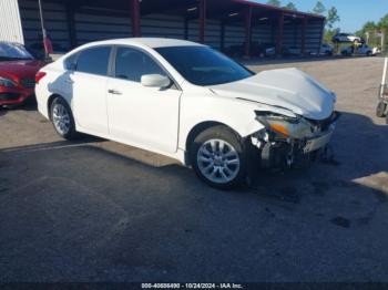  Salvage Nissan Altima