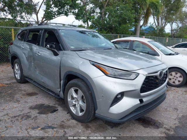  Salvage Toyota Highlander