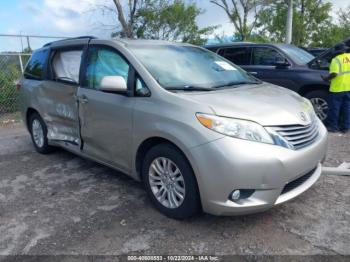  Salvage Toyota Sienna