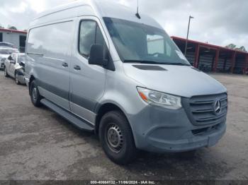  Salvage Mercedes-Benz Sprinter 2500