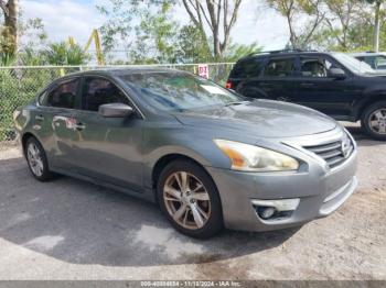  Salvage Nissan Altima