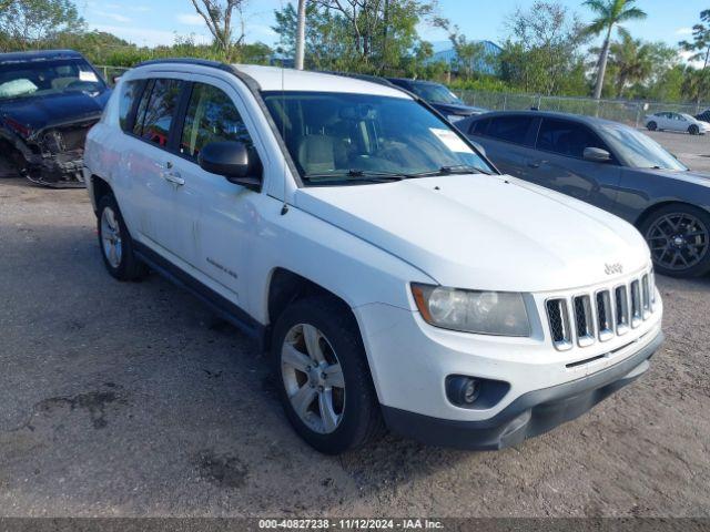  Salvage Jeep Compass