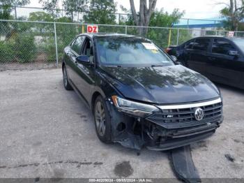  Salvage Volkswagen Jetta