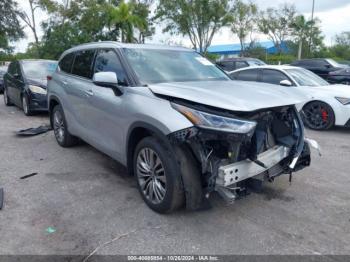  Salvage Toyota Highlander