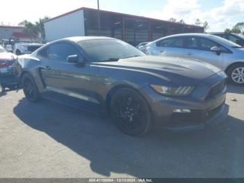  Salvage Ford Mustang