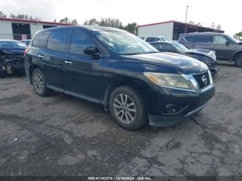  Salvage Nissan Pathfinder