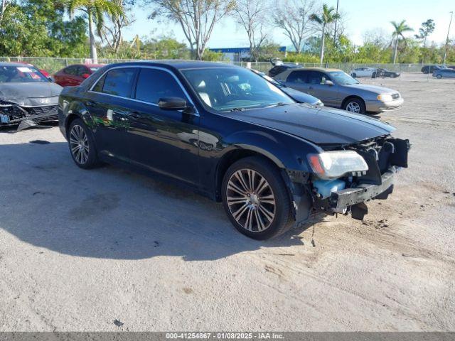  Salvage Chrysler 300