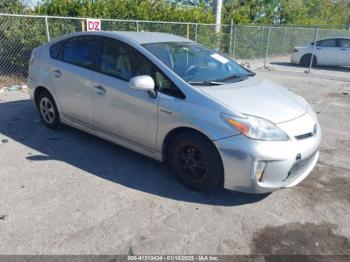  Salvage Toyota Prius