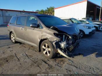  Salvage Toyota Sienna