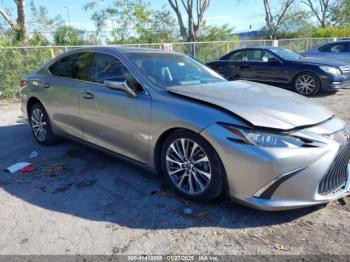  Salvage Lexus Es