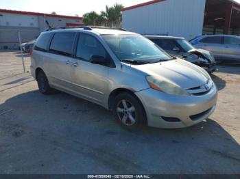  Salvage Toyota Sienna