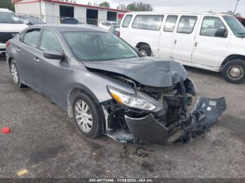  Salvage Nissan Altima