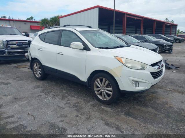  Salvage Hyundai TUCSON