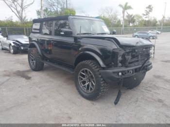  Salvage Ford Bronco