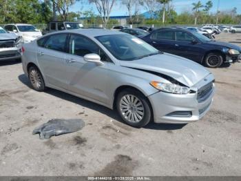  Salvage Ford Fusion