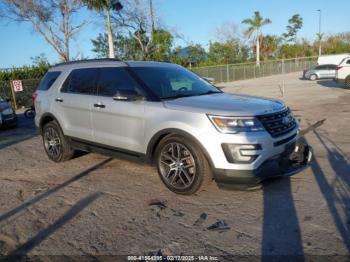  Salvage Ford Explorer