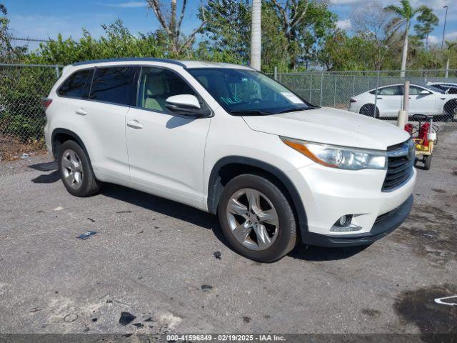  Salvage Toyota Highlander