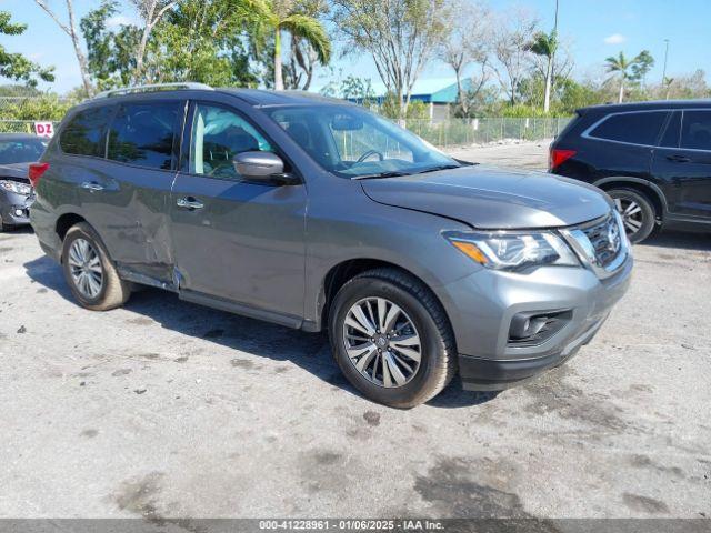  Salvage Nissan Pathfinder