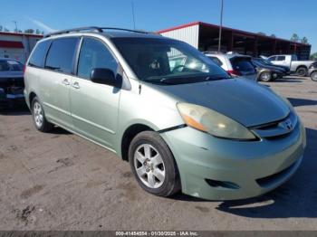  Salvage Toyota Sienna