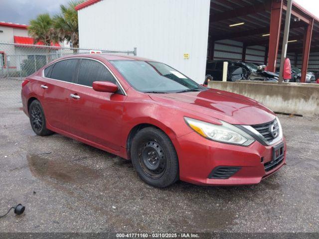  Salvage Nissan Altima