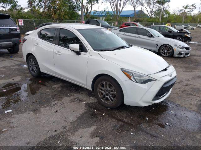  Salvage Toyota Yaris