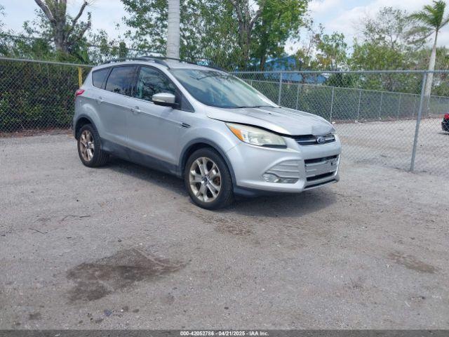  Salvage Ford Escape