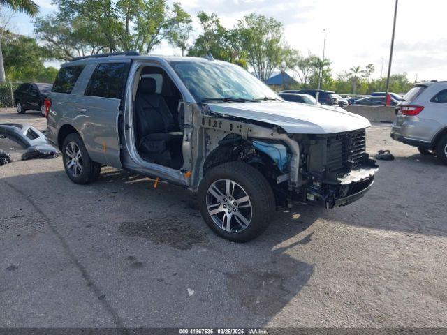  Salvage Ford Expedition