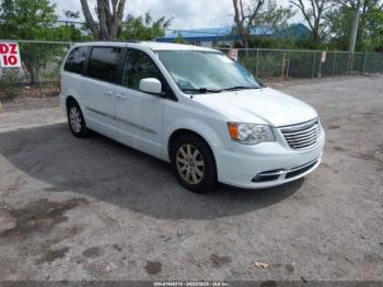  Salvage Chrysler Town & Country