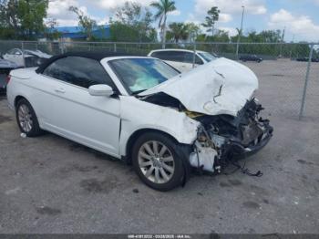  Salvage Chrysler 200