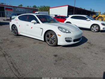 Salvage Porsche Panamera