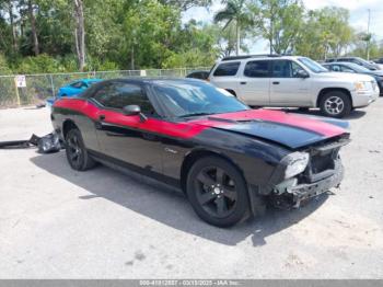  Salvage Dodge Challenger