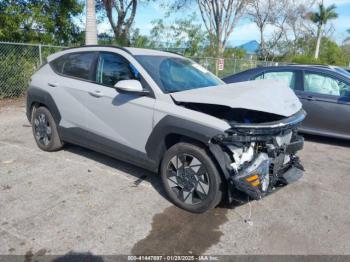  Salvage Hyundai KONA