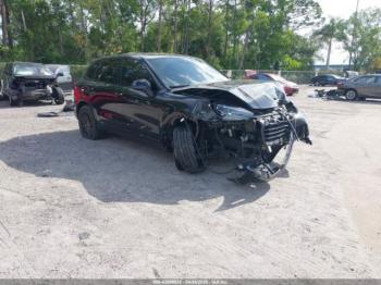  Salvage Porsche Cayenne