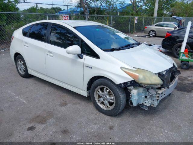  Salvage Toyota Prius