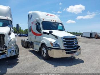  Salvage Freightliner New Cascadia 126