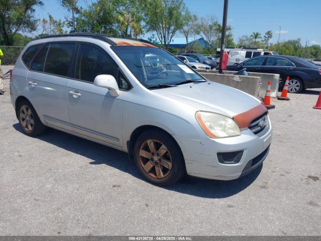  Salvage Kia Rondo