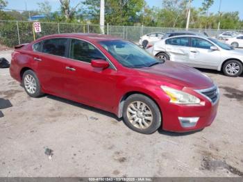  Salvage Nissan Altima