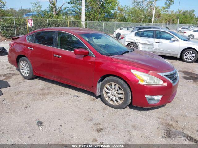  Salvage Nissan Altima