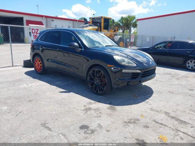  Salvage Porsche Cayenne
